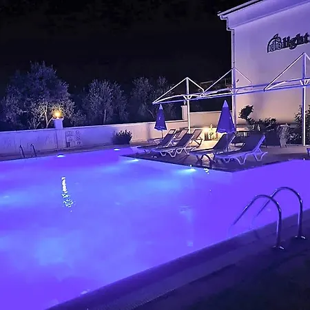 Delight Boutique Hotel 4*